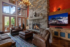 Condo, 4 Bedrooms | Living area