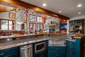 Condo, 4 Bedrooms | Private kitchen | Fridge, oven, coffee/tea maker, toaster - La Maconnerie at Deer Valley Resort - Four Bedroom Condo with Hot Tub #3 4 Condo (Park City)