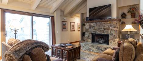 Apartment, 3 Schlafzimmer | Wohnbereich