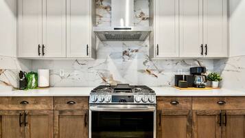 House | 4 bedrooms, Internet