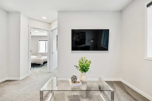 House | 4 bedrooms, Internet