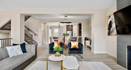 Golden Retreat - Games Movie Room - 8BD - 5bath