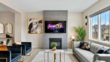 House | 5 bedrooms, Internet