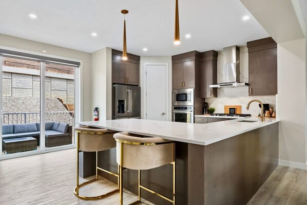 House | 5 bedrooms, Internet