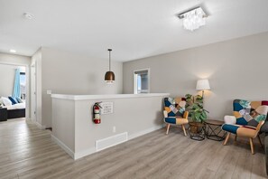 House | 5 bedrooms, Internet