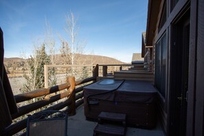 Condo, 2 Bedrooms | Outdoor spa tub