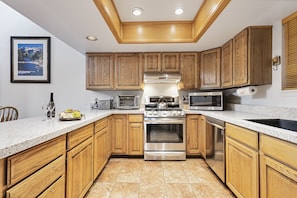 Appartamento, 3 camere da letto | Cucina privata | Frigorifero, forno, macchina per tè/caffè, tostapane