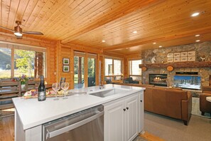 Interior - Courchevel at Deer Valley Resort - One Bedroom Condo with Hot Tub # C202 1 Condo (Park City)