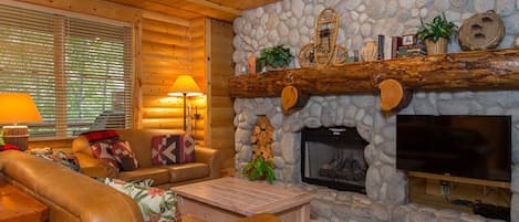 Condo, 2 Bedrooms | Living area