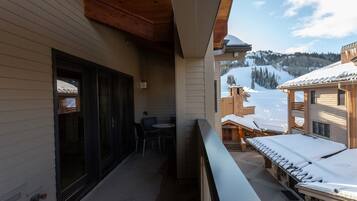 Condo, 1 Bedroom | Property grounds