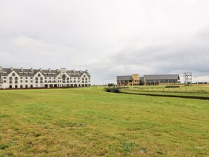 Exterior - Seaview Wellness Retreat (Carnoustie)