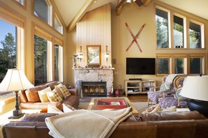 Condo, 3 Bedrooms | Living area | Smart TV - Enclave at Deer Valley Resort - Three Bedroom Condo with Hot Tub #1 3 Condo (Park City)