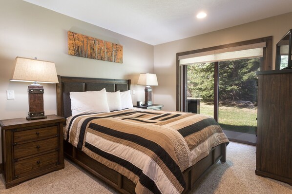 2 chambres, fer et planche à repasser, Wi-Fi gratuit