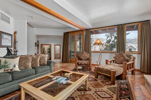 Living area - Queen Esther Drive Home at Deer Valley Resort - 4 Bedroom Home with Hot Tub #2436 4 Condo (Park City)