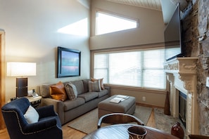 Condo, 1 Bedroom | Living area | Smart TV