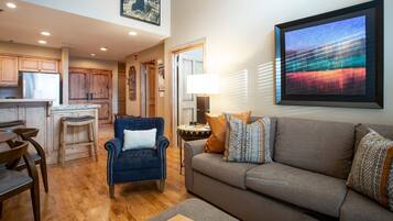 Condo, 1 Bedroom | Living area | Smart TV