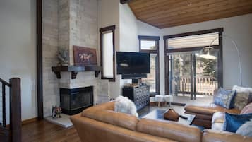 Apartment, 3 Schlafzimmer | Wohnbereich | Smart-TV