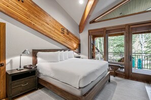 Condo, 3 Bedrooms