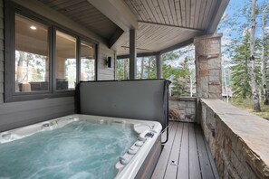 Kondominium, 3 kamar tidur | Bathtub spa outdoor