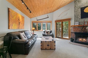 Condo, 3 Bedrooms | Living area | Smart TV - Bristlecone at Deer Valley Resort - Three Bedroom Condo with Hot Tub #201 3 Condo (Park City)