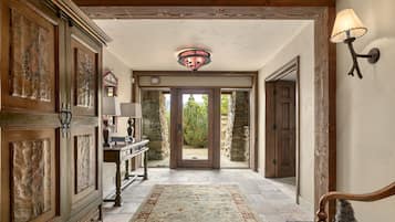 Maison, plusieurs chambres | Intérieur