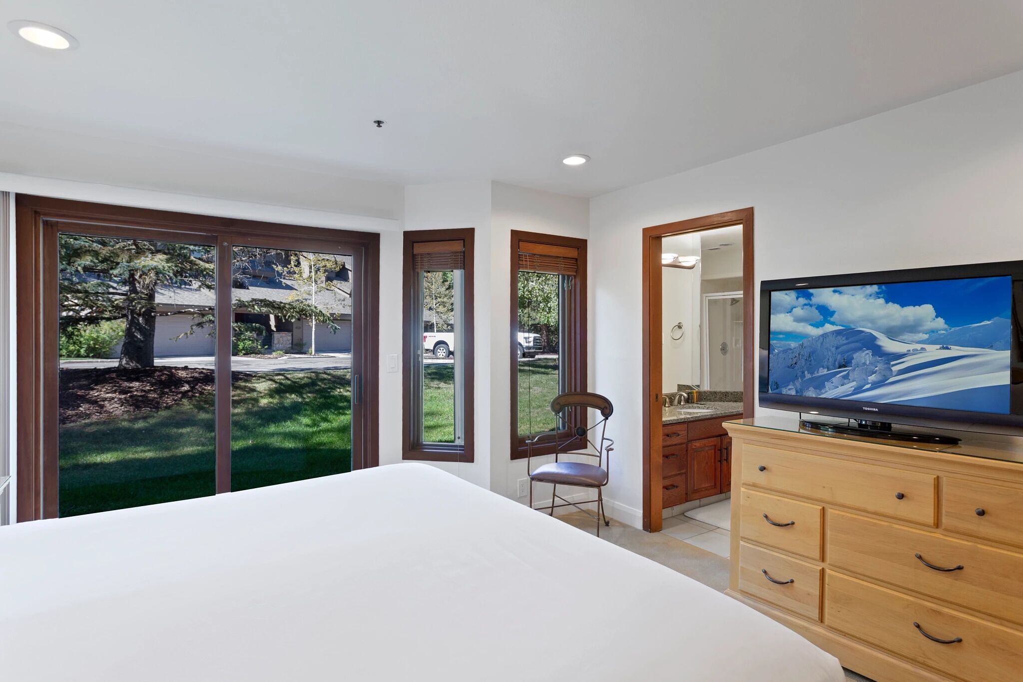 Condo, 2 Bedrooms | 2 bedrooms, iron/ironing board, free WiFi