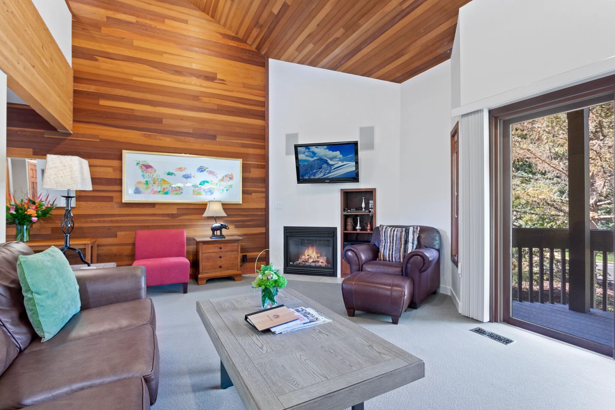 Condo, 2 Bedrooms | Living area | Smart TV