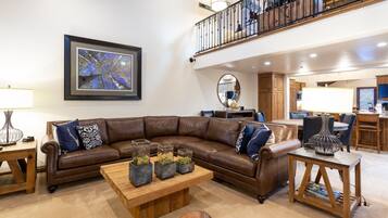 Apartment, 3 Schlafzimmer | Wohnbereich | Smart-TV