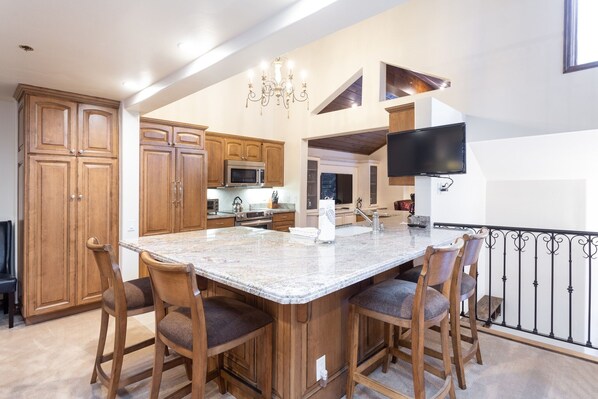 Appart'hôtel, 3 chambres | Cuisine privée | Cafetière/bouilloire