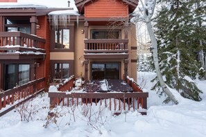 Appart'hôtel, 3 chambres | Enceinte de l’hébergement