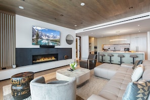 Living area - Argent at Deer Valley Resort - Three Bedroom Deluxe #405 3 Condo (Park City)