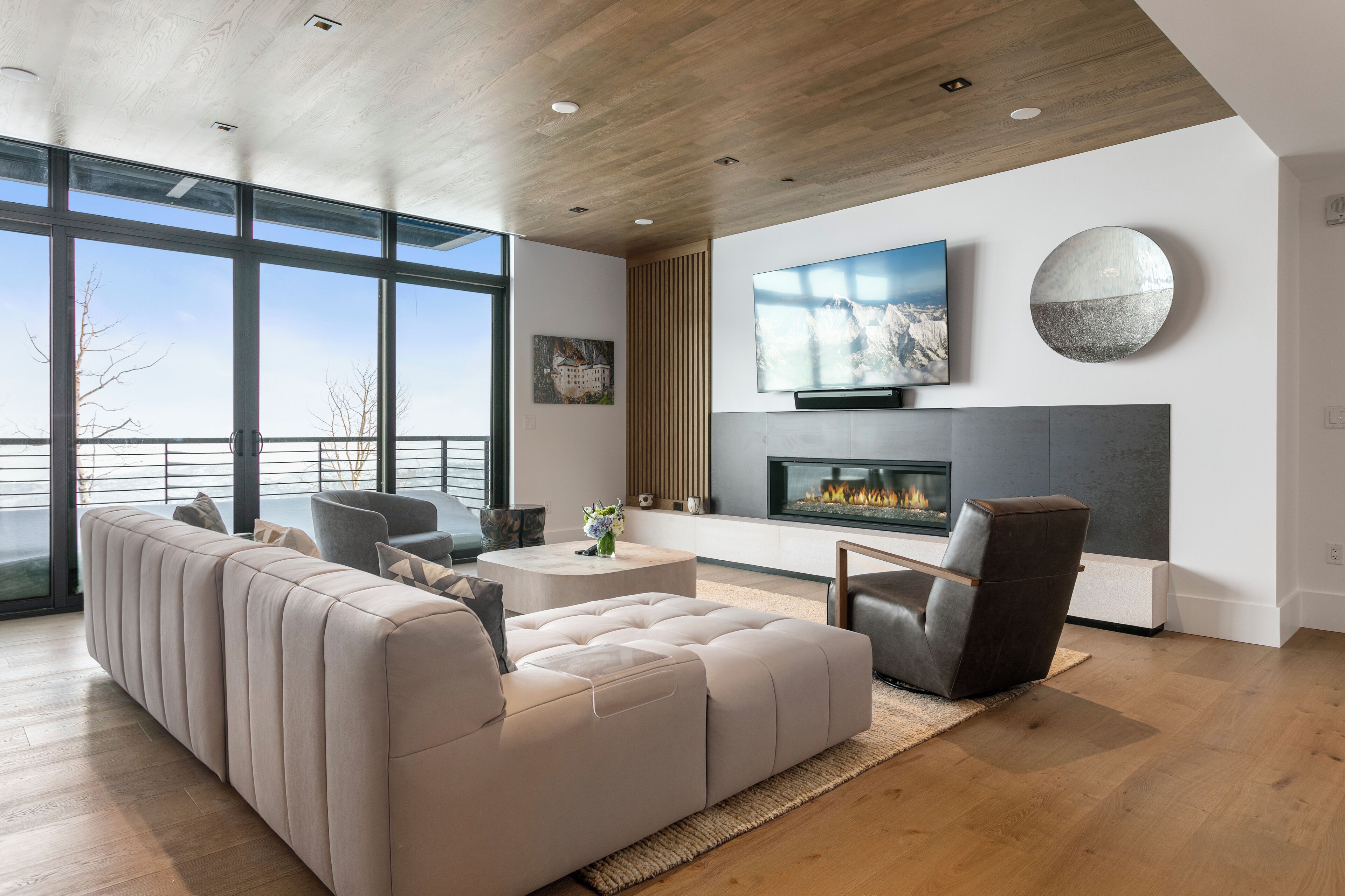 Huoneisto, 3 makuuhuonetta | Oleskelualue | Älytelevisio