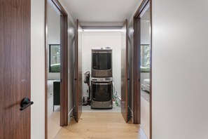 Condo, 3 habitaciones | Interior