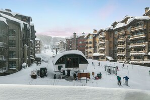 Condo, 3 habitaciones | Exterior