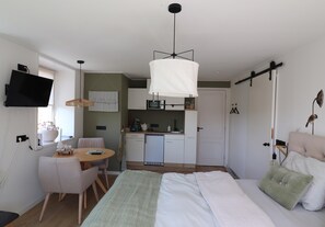 Apartemen | 1 kamar tidur dan dilengkapi dengan perabotan berbeda-beda