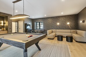 Condo, 6 Bedrooms | Game room