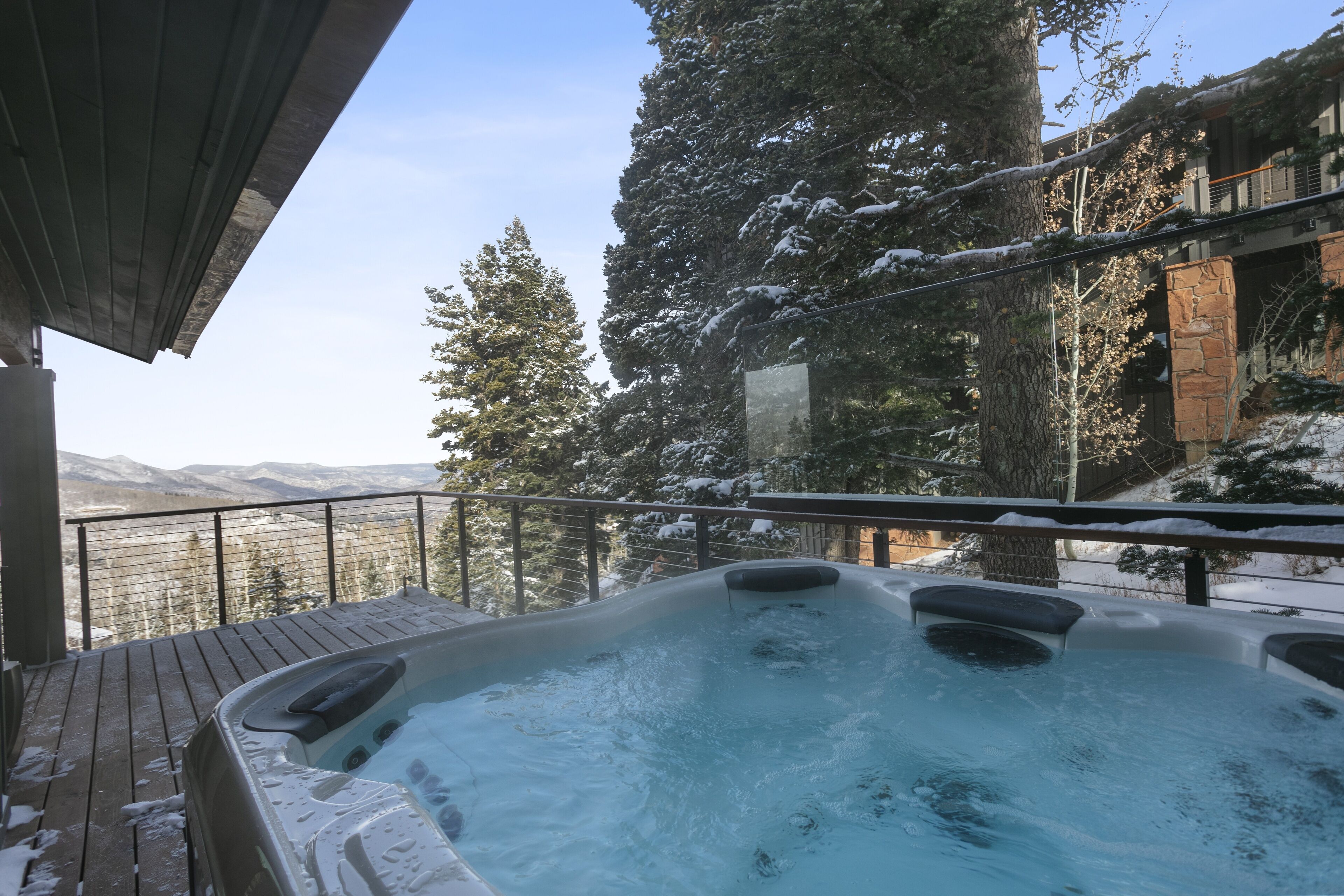 Condo, 6 Bedrooms | Outdoor spa tub