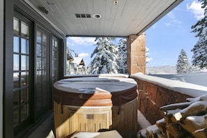 Condo, 4 Bedrooms | Outdoor spa tub