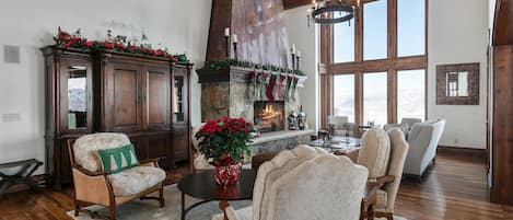 Talo, 5 makuuhuonetta | Sisätilat