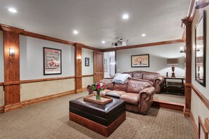 Maison, 5 chambres | Intérieur