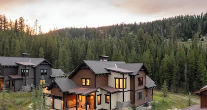 Spanish Peaks Ski-In/Out | Hot Tub + Firepit