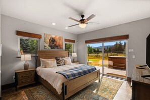 4 bedrooms, iron/ironing board, WiFi, bed sheets - Upscale Alpine Home | Hot Tub, Deck + 15min Resort (Big Sky)