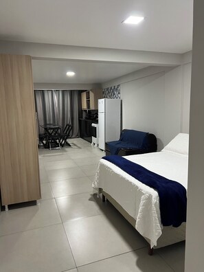 In-room safe, free WiFi, bed sheets