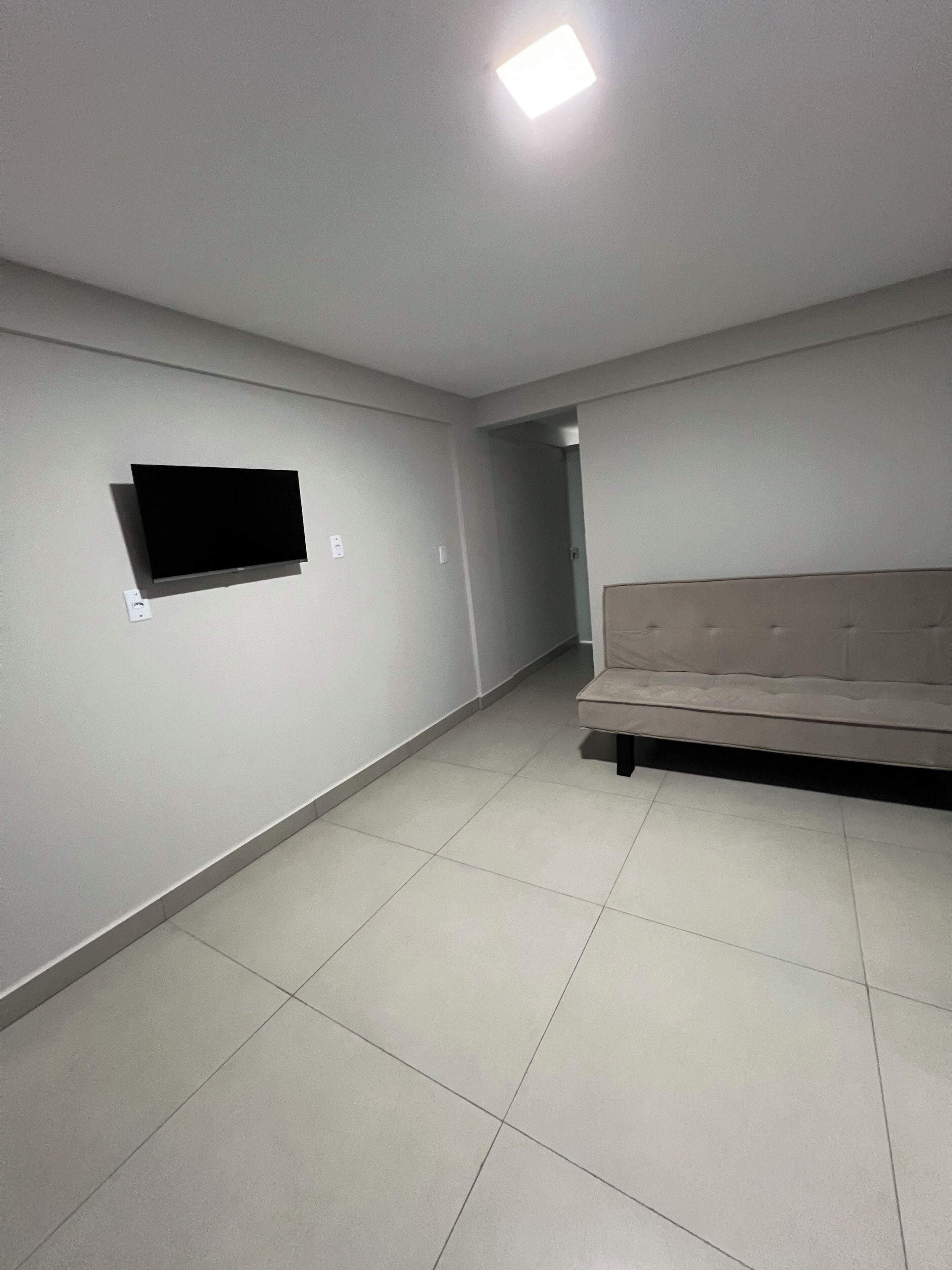 Premium Apartment, Partial Ocean View | Peti besi dalam bilik, Wi-fi percuma, cadar katil 