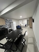 Caja fuerte, wifi gratis, ropa de cama