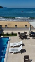 Apartamento Premium, vistas parciales al mar | Vistas al mar