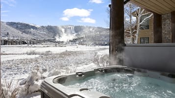 Condo, 3 Bedrooms | Outdoor spa tub