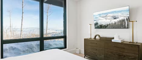 إستديو | مكواة/لوح كي وواي فاي مجانًا