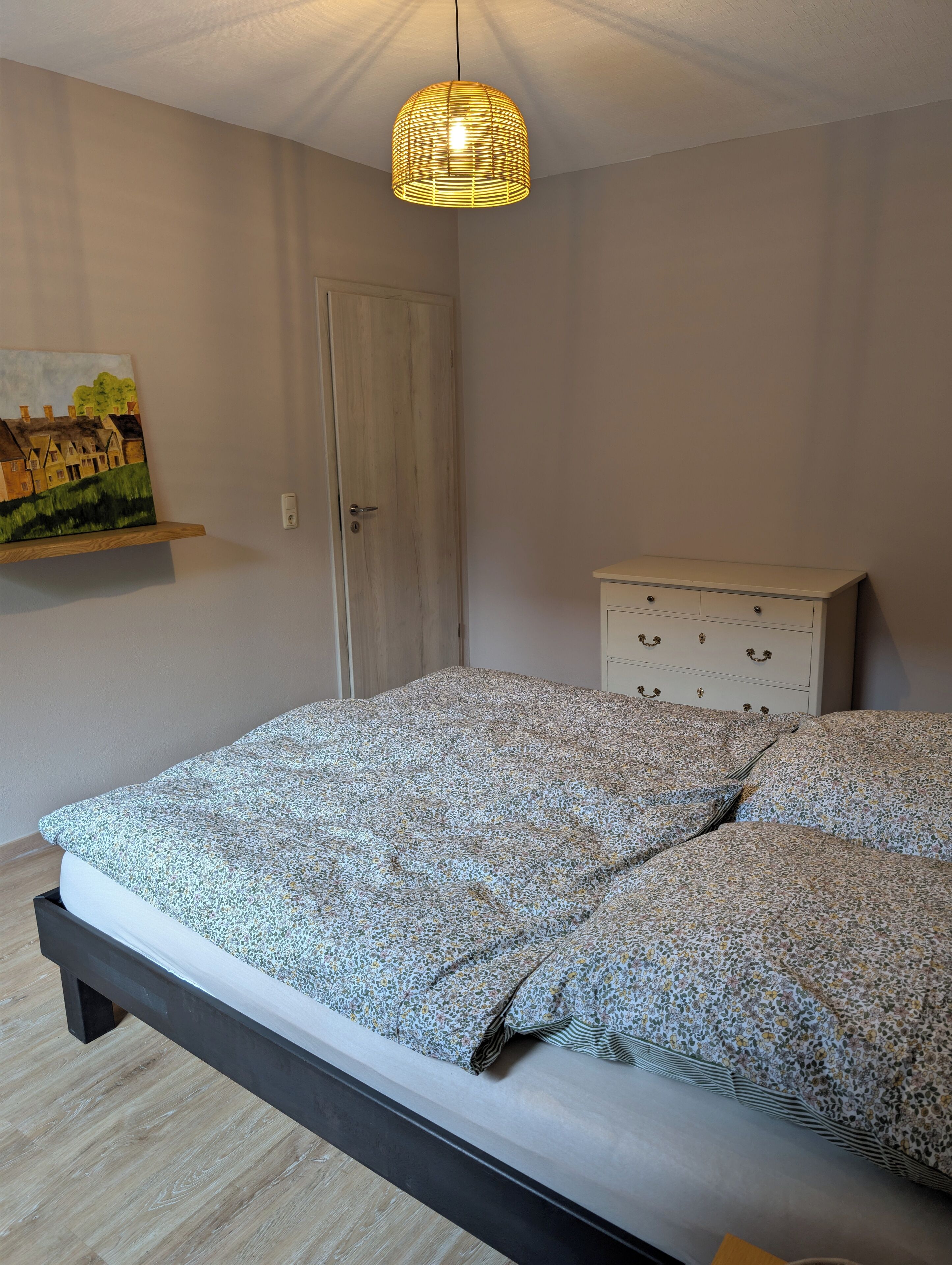 1 camera, Wi-Fi, lenzuola