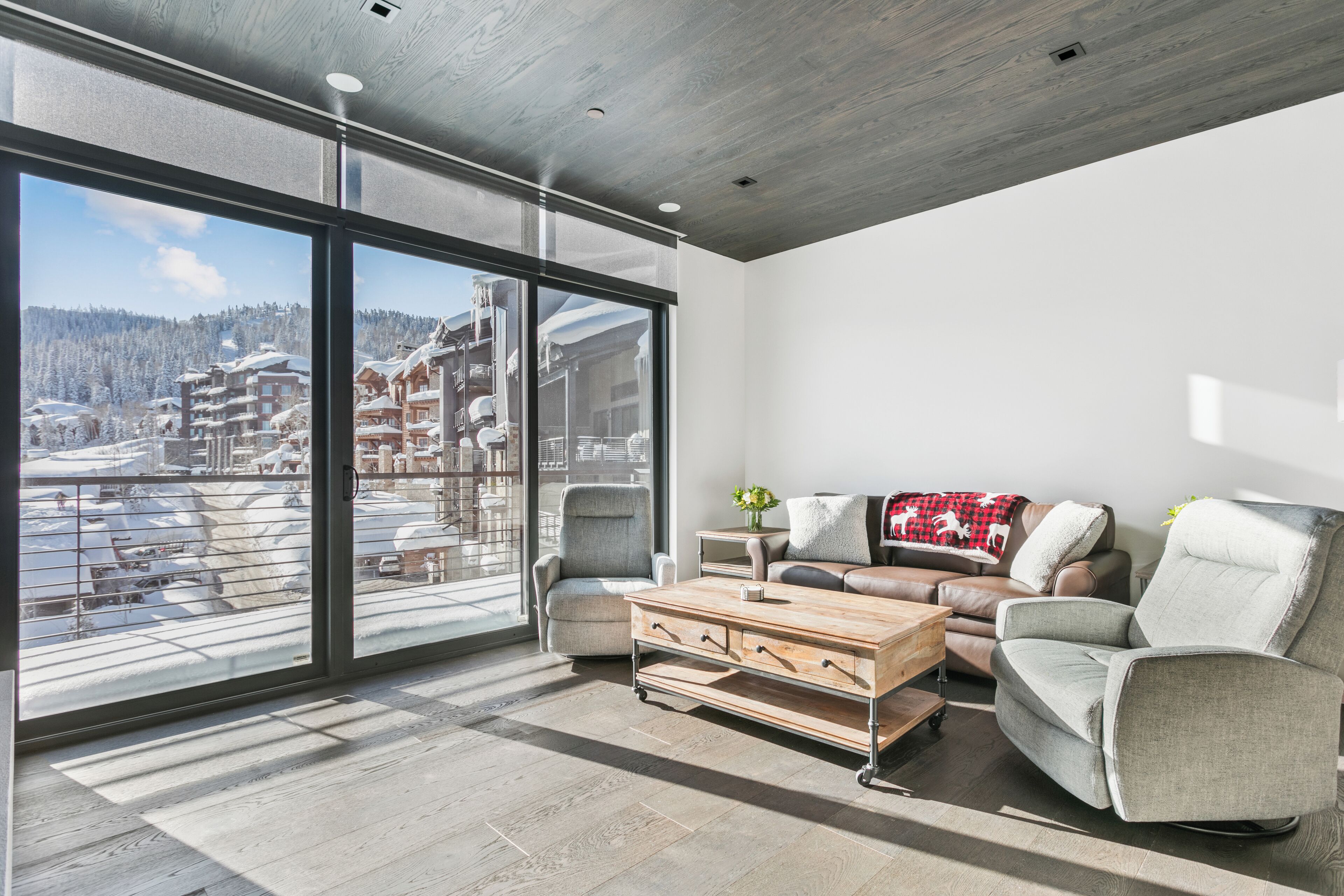 コンドミニアム 2 ベ  ッドルーム | リビング エリア | スマートテレビ